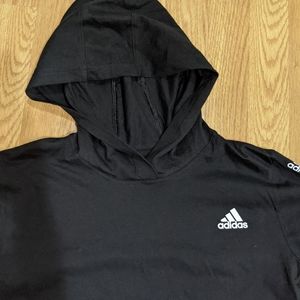 🖤🤍Boys Adidas black hooded top size 10/12